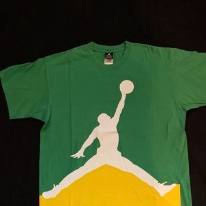 Jordan T-Shirt - Size Large
